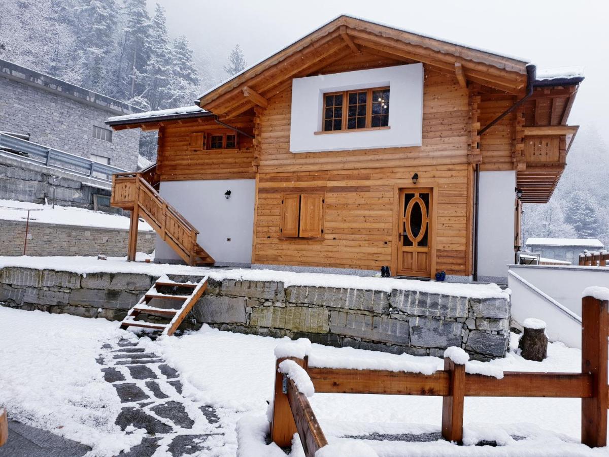 Casa Vacanza In Tipico Chalet Di Montagna Villa Варцо Екстериор снимка