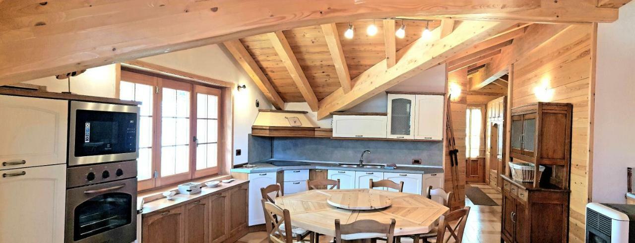 Casa Vacanza In Tipico Chalet Di Montagna Villa Варцо Екстериор снимка